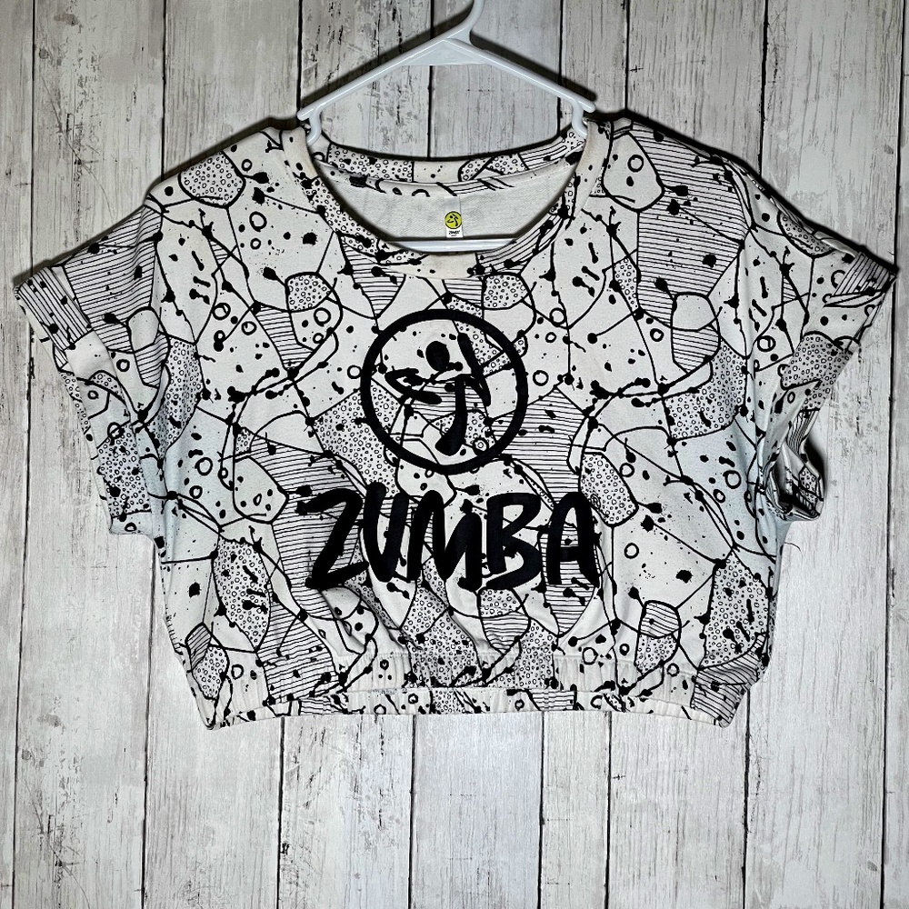 Zumba Abstract Cropped Tee - Spicy Small